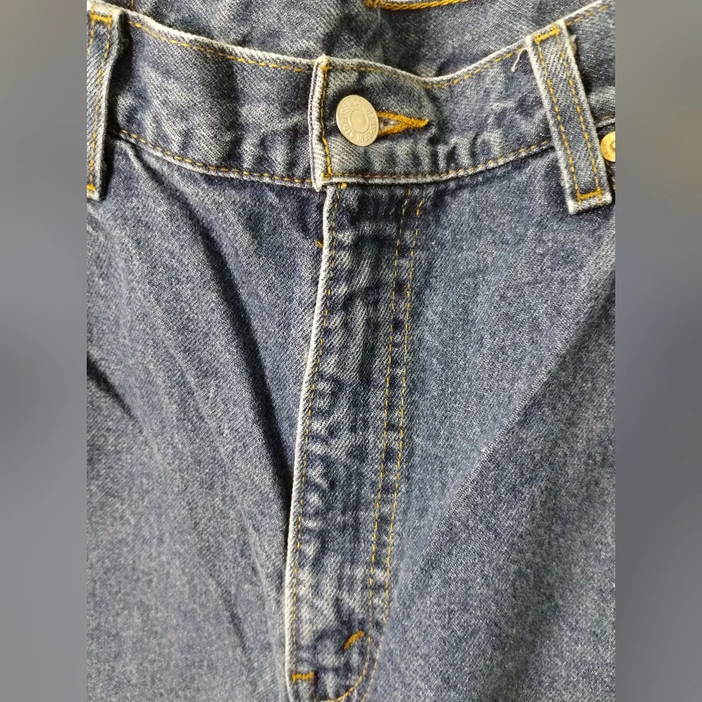 Levis excellent no